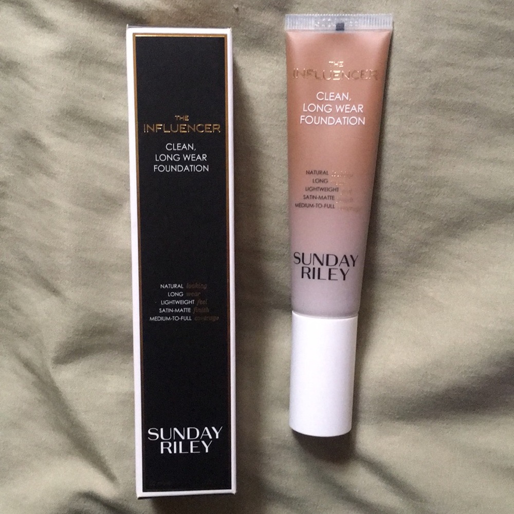 Sunday Riley The Influencer Foundation shade 250